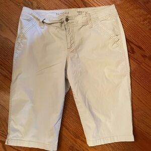 Sonoma Beige Knee-Length Shorts skimmers size 14